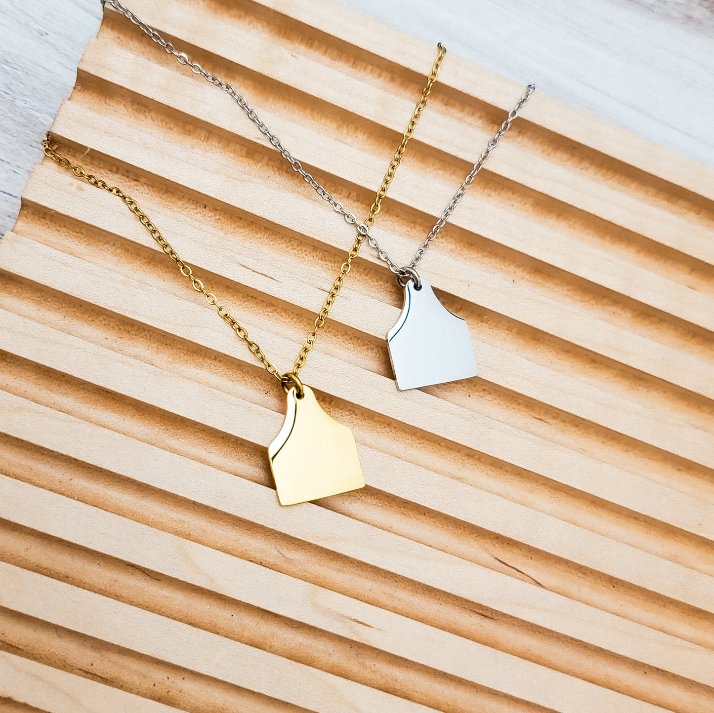 Personalized Cowtag Necklace ā Silver or Gold